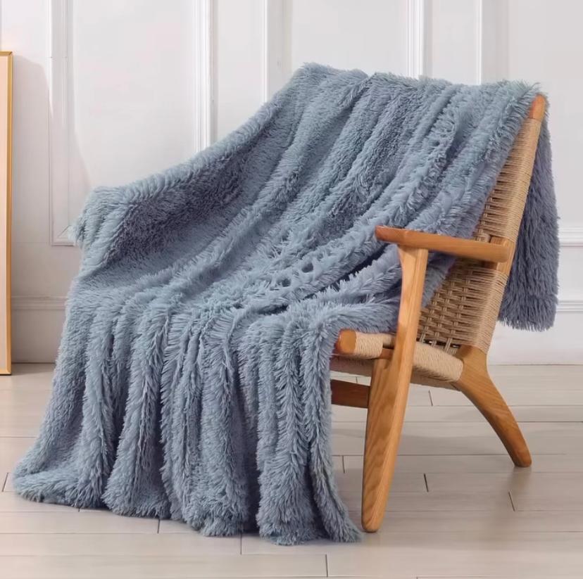 Faux Fur Luxury Throw Blanket, Grey Fluffy Blanket Throw for Bedroom Living Room Sofa