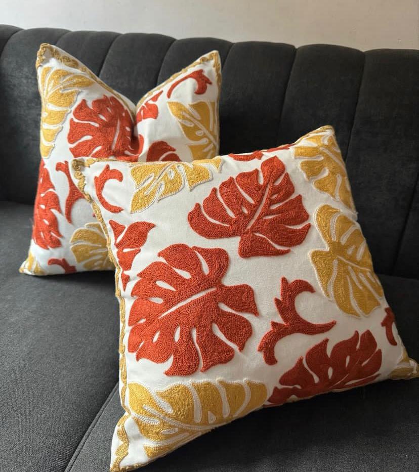 18 x18inch Beautiful Embroidery Tropical Leaves Pattern Decoration Throw Pillow for Couch Living Room Bedroom Sofa Chair