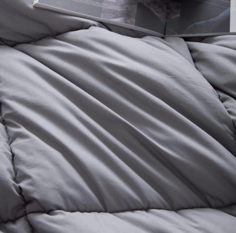 All Season Comforter Set 4 by 6/ 6 by 6/ 6 by 7/ 7 by 7 Sizes - Soft Breathable and Skin Friendly Bedding Set, 4/6 Piece 1 Duvet, 1 Bedsheet and 2/4 Matching Pillowcases Set (Alloy Grey Color) - Image 4