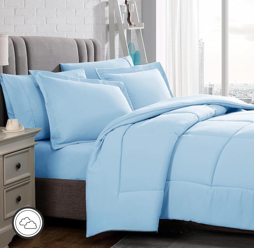 Light Blue Duvet Set - Super Soft and Comfortable 4/6 Pieces Set with 1 Duvet, 1 Bedsheet and 2/4 Pillowcases Set in 4by6/ 6by6/ 6by7/ 7by7 Sizes - Image 4