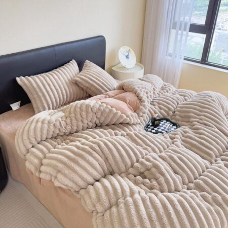 khaki faux fur stripes duvet set