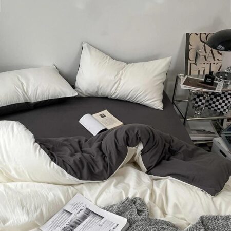 White and black duvet set
