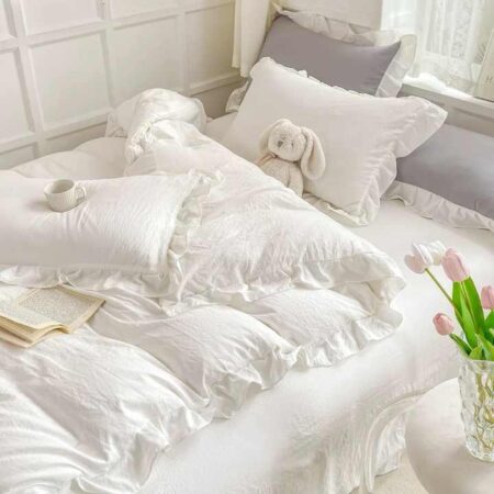 white ruffle duvet cover set