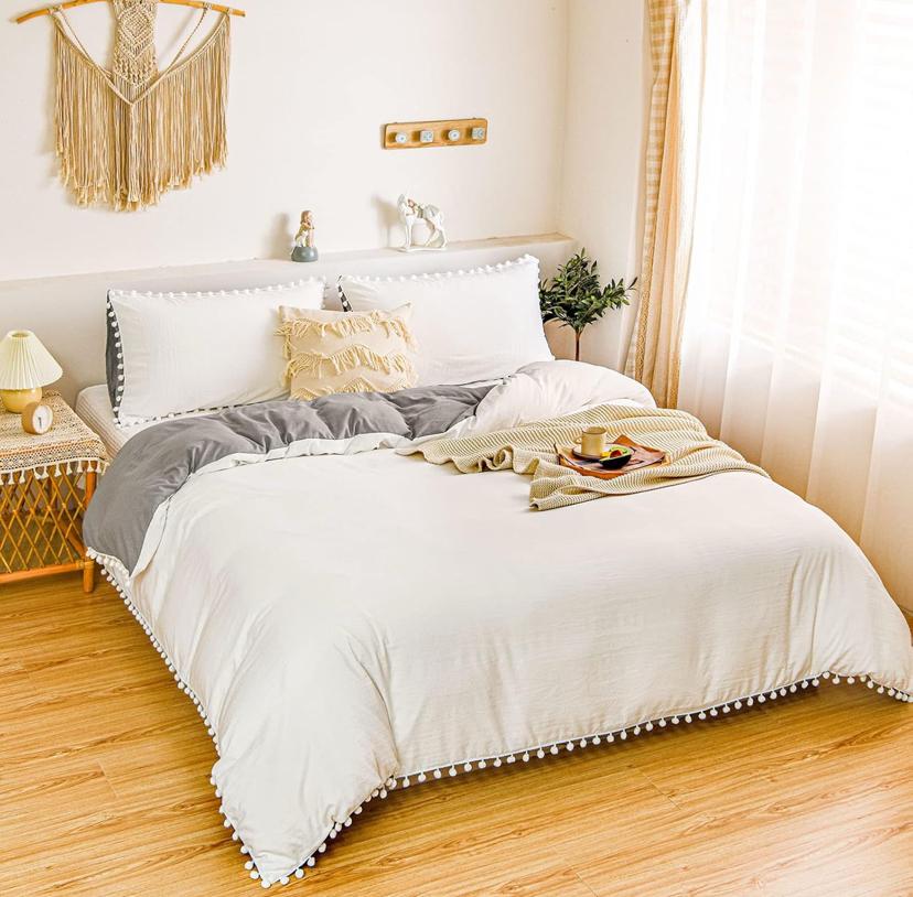 pom pom bedding set